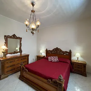 https://selinunte-street-house.sicilyhotelsitaly.net
