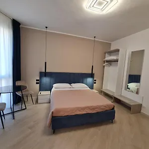 https://nel-sole-business.emilia-romagnahotels.net
